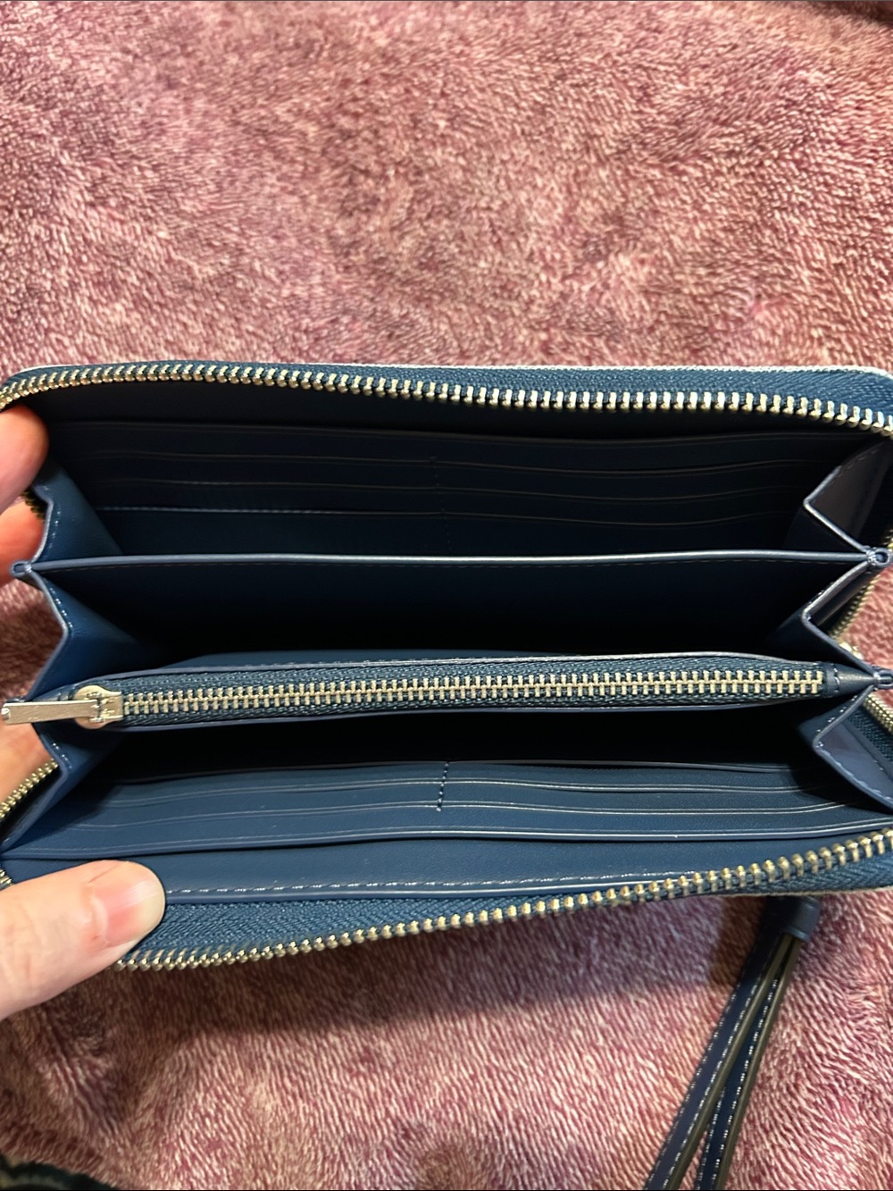 NWT Coach Denim Zip-Around Wristlet Wallet in Blue with Silver Logo - Picture 3 of 6